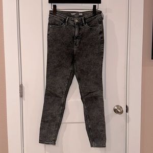 Extra High Rise Faded Rockstar Super Skinny Jeans size 6